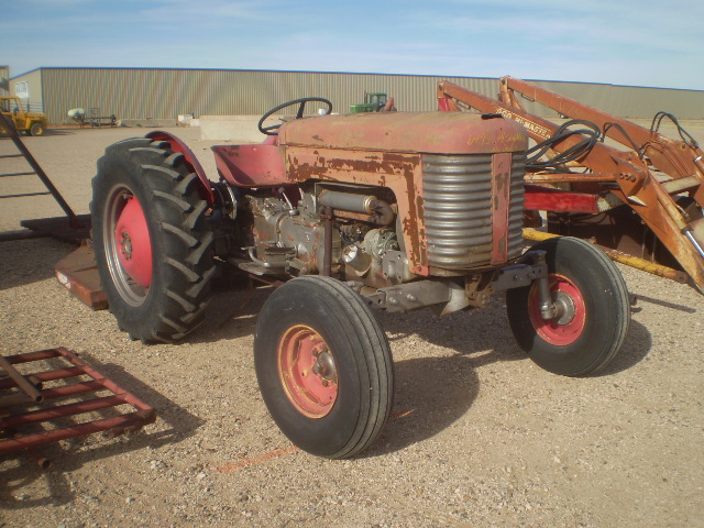 Massey Ferguson 50 gas w/5
